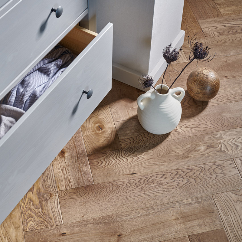 Woodpecker Flooring Highclere Biscotti Herringbone Engineered Oak